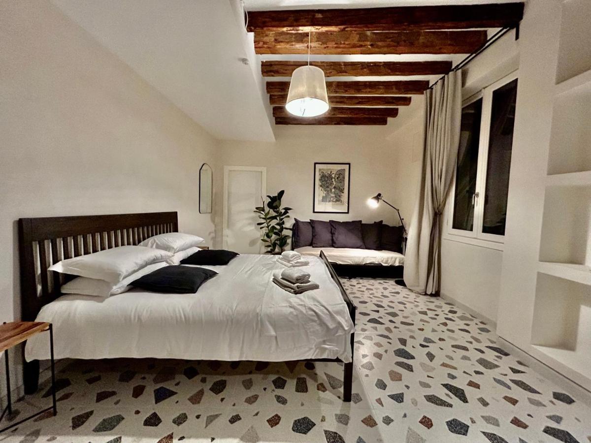 Farini Suites Wi-Fi Venedig Exteriör bild