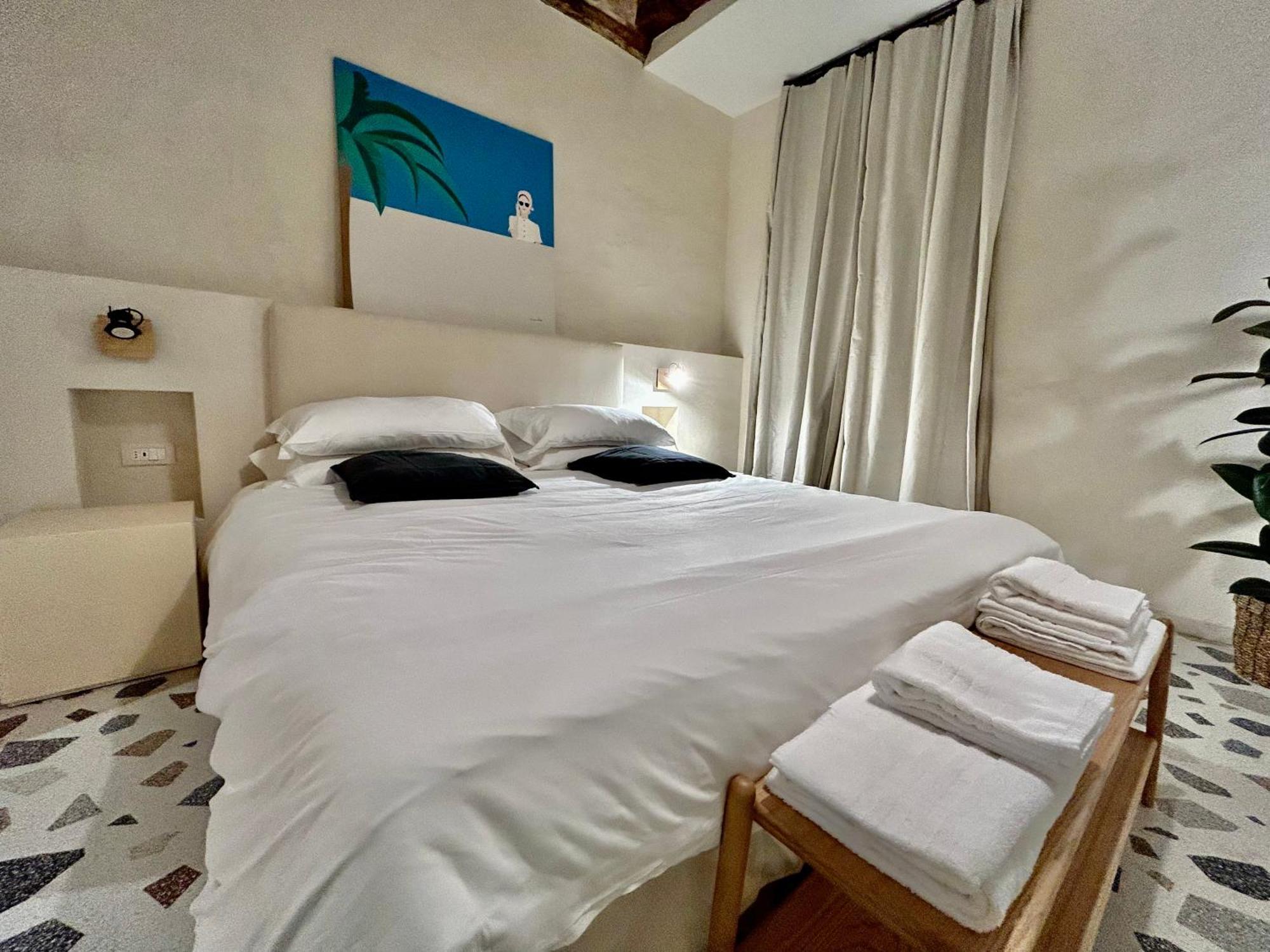 Farini Suites Wi-Fi Venedig Exteriör bild