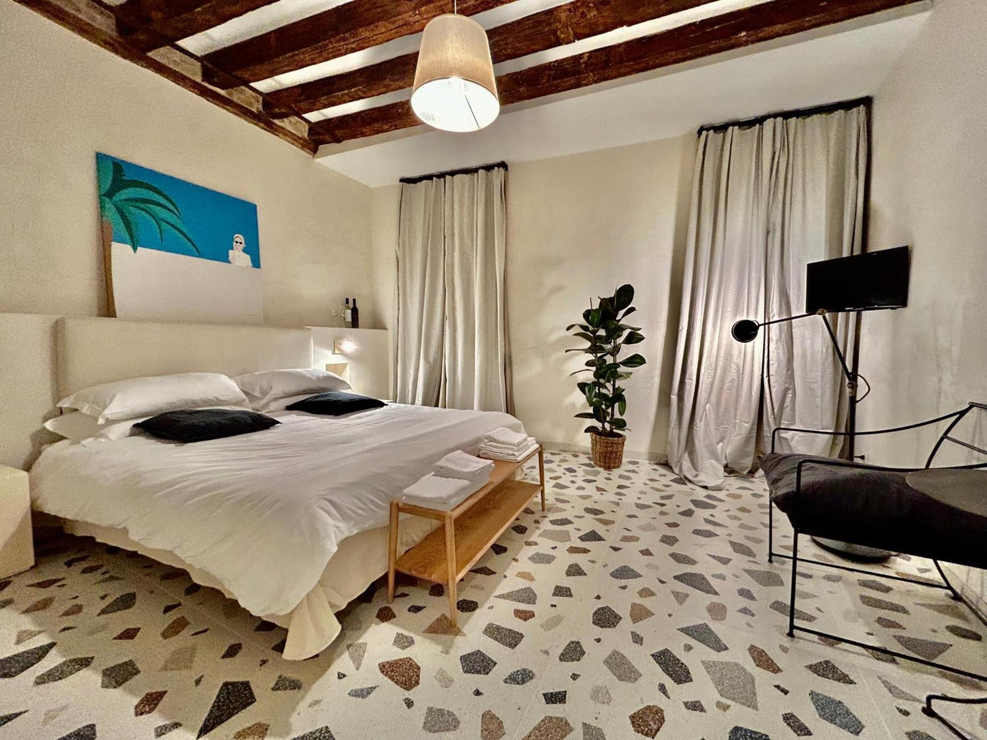 Farini Suites Wi-Fi Venedig Exteriör bild