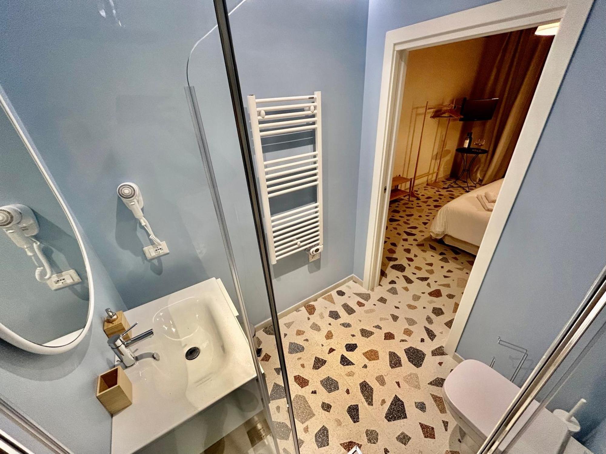 Farini Suites Wi-Fi Venedig Exteriör bild